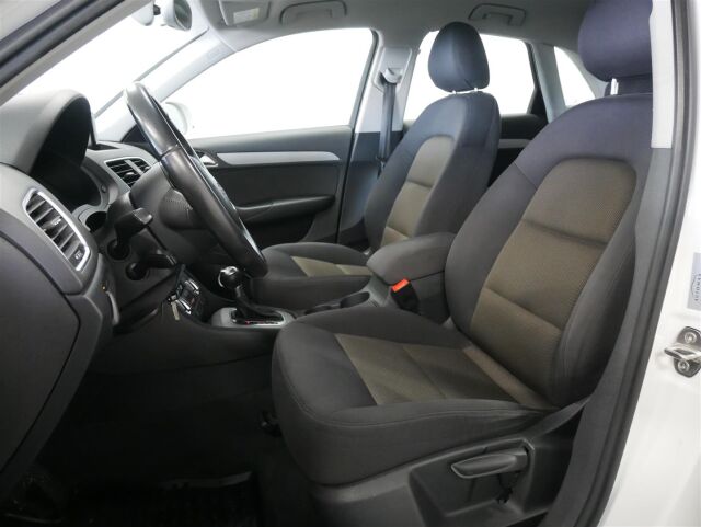 AUDI Q3 2014 Business II 1,4 TFSI 110 kW S tronic