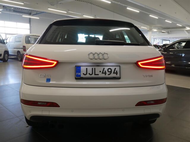 AUDI Q3 2014 Business II 1,4 TFSI 110 kW S tronic