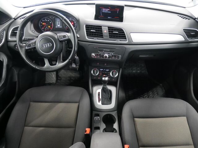 AUDI Q3 2014 Business II 1,4 TFSI 110 kW S tronic