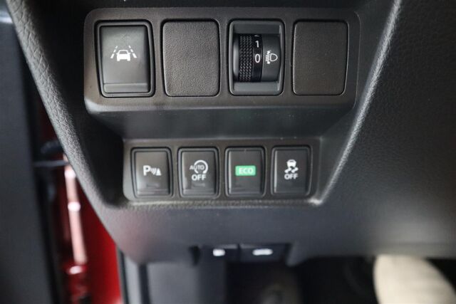 NISSAN Qashqai 2016 DIG-T 115 Acenta 2WD Xtronic E6 Safety Pack Connect