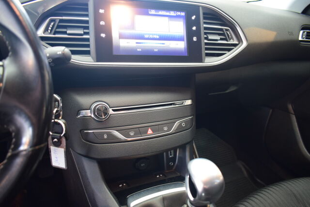 PEUGEOT 308 2016 Active PureTech 130