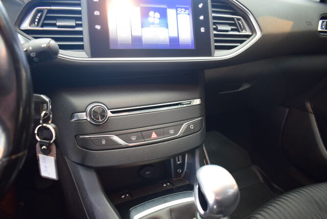 PEUGEOT 308 2016 Active PureTech 130