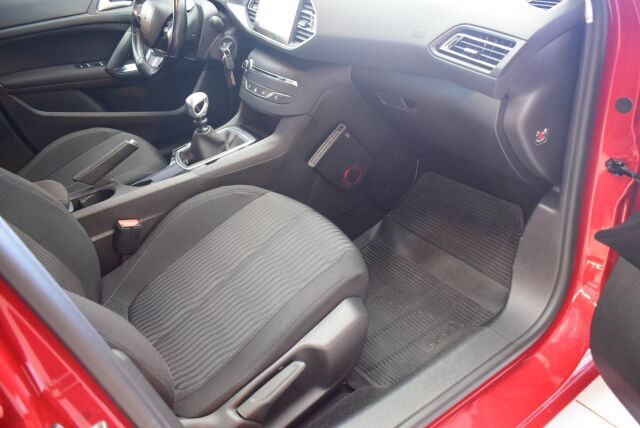 PEUGEOT 308 2016 Active PureTech 130