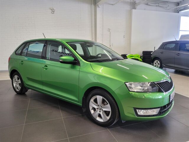 SKODA Rapid 2016 Spaceback 1,2 TSI 90 Ambition DSG Aut. | Vakionopeudensäädin | Parkktitutka |
