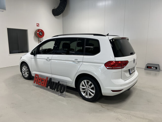 VOLKSWAGEN Touran 2017 Comfortline 1,6 TDI Aut *7Hlö *Sis ALV *Aktiivicruise *Navi *Koukku *Webasto
