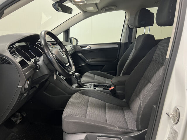 VOLKSWAGEN Touran 2017 Comfortline 1,6 TDI Aut *7Hlö *Sis ALV *Aktiivicruise *Navi *Koukku *Webasto