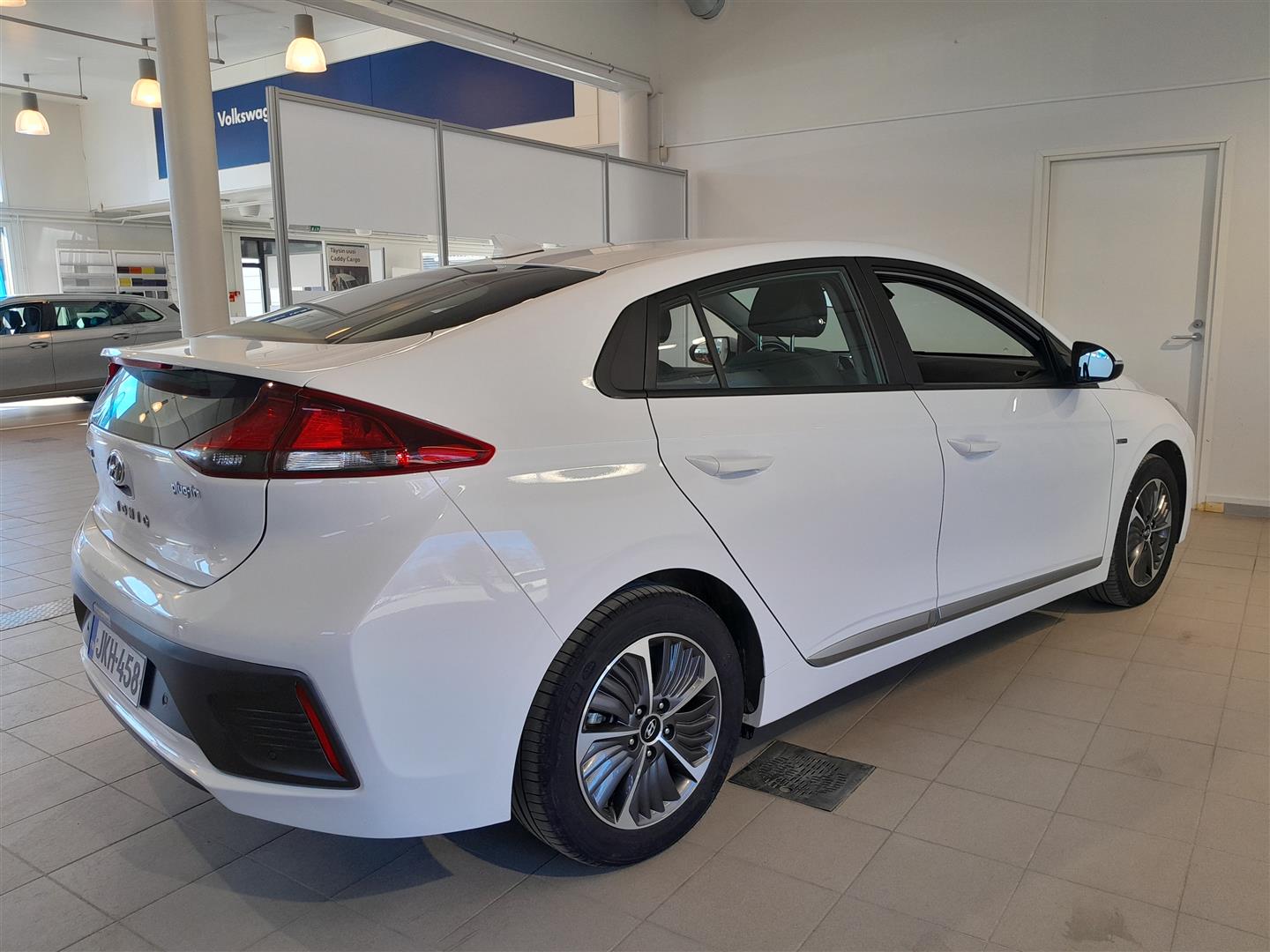 Hyundai Ioniq Plug-In 2021, kuva 3/16