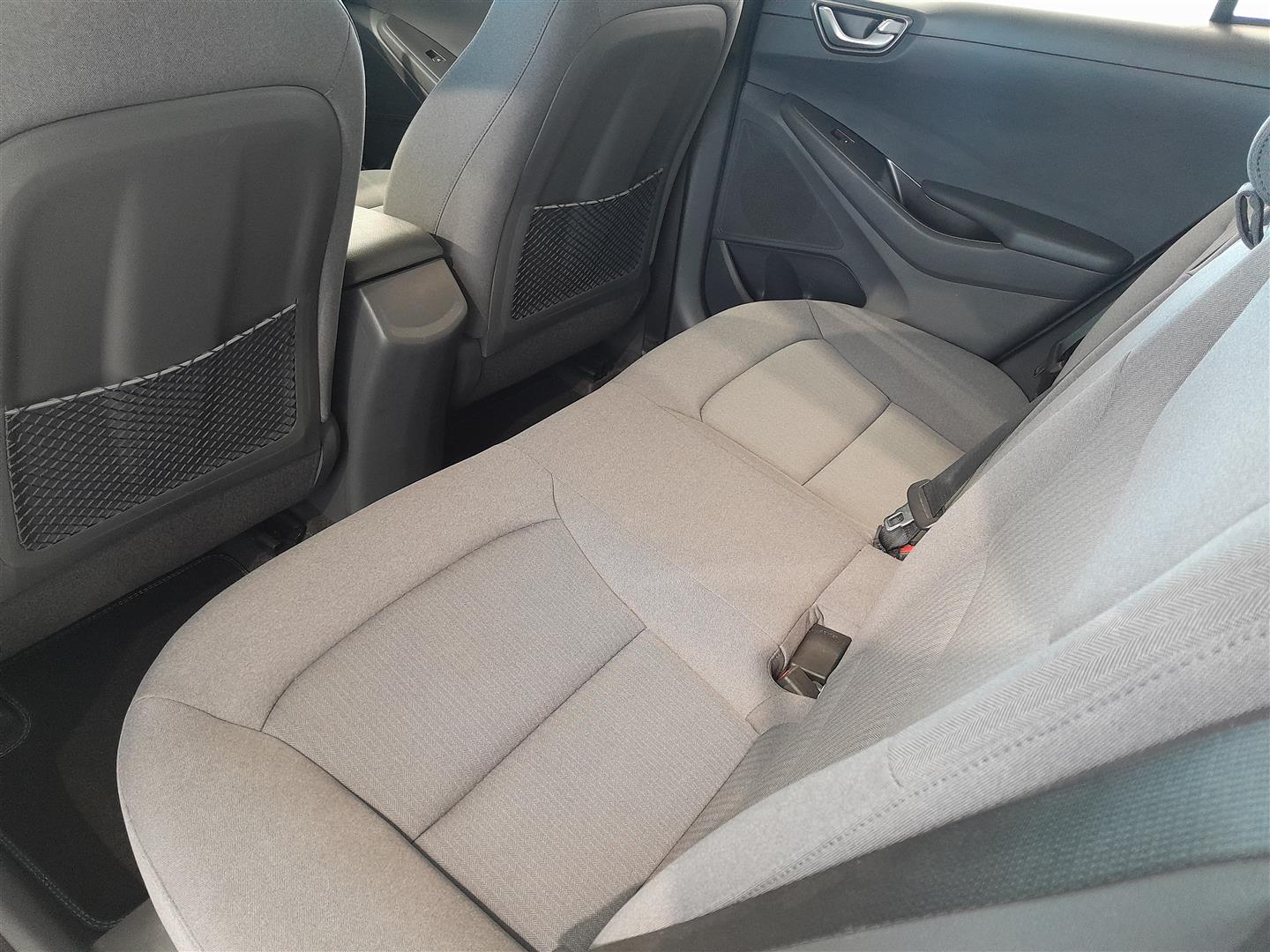 Hyundai Ioniq Plug-In 2021, kuva 6/16
