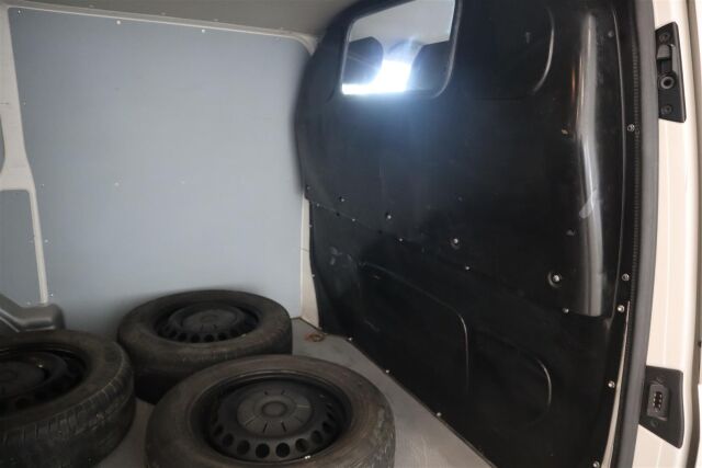 VOLKSWAGEN Transporter 2017 umpipakettiauto Lyhyt 2,0 TDI 62 kW  ALV-vähennyskelpoinen!