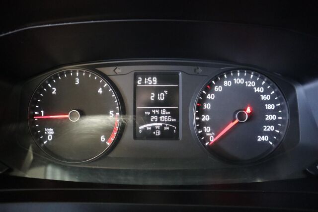 VOLKSWAGEN Transporter 2017 umpipakettiauto Lyhyt 2,0 TDI 62 kW  ALV-vähennyskelpoinen!