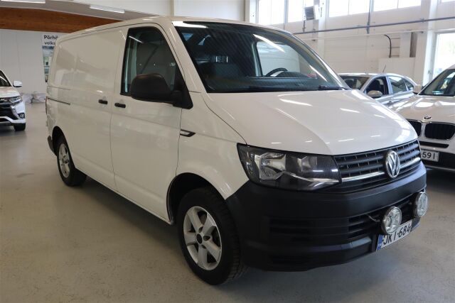 VOLKSWAGEN Transporter 2017 umpipakettiauto Lyhyt 2,0 TDI 62 kW  ALV-vähennyskelpoinen!