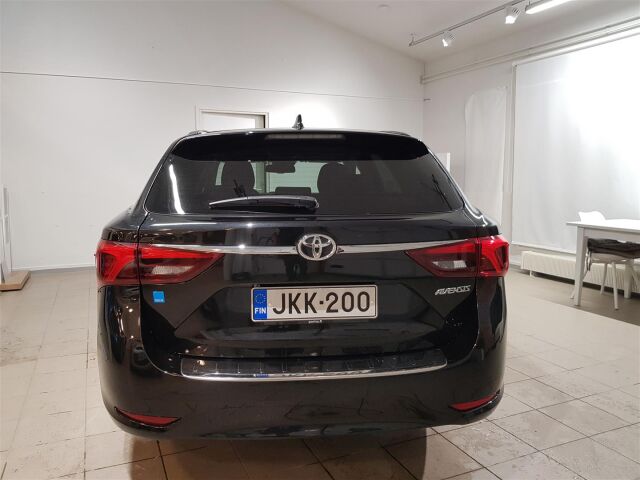 TOYOTA Avensis 2017 1,8 Valvematic Active Edition Touring Sports Multidrive S *LÖYTÖ! / VÄHÄN AJETTU!*