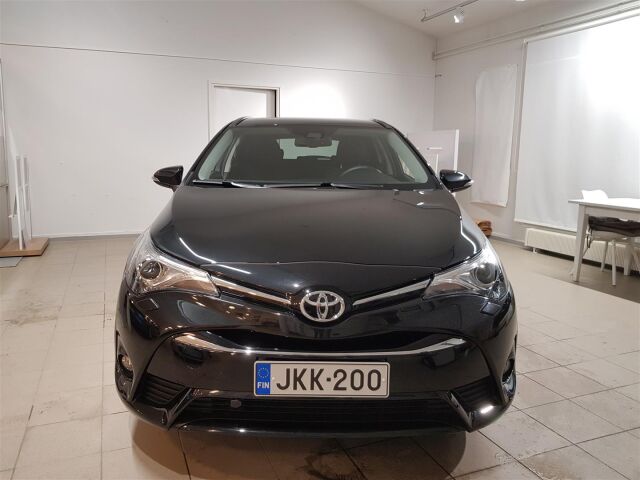 TOYOTA Avensis 2017 1,8 Valvematic Active Edition Touring Sports Multidrive S *LÖYTÖ! / VÄHÄN AJETTU!*