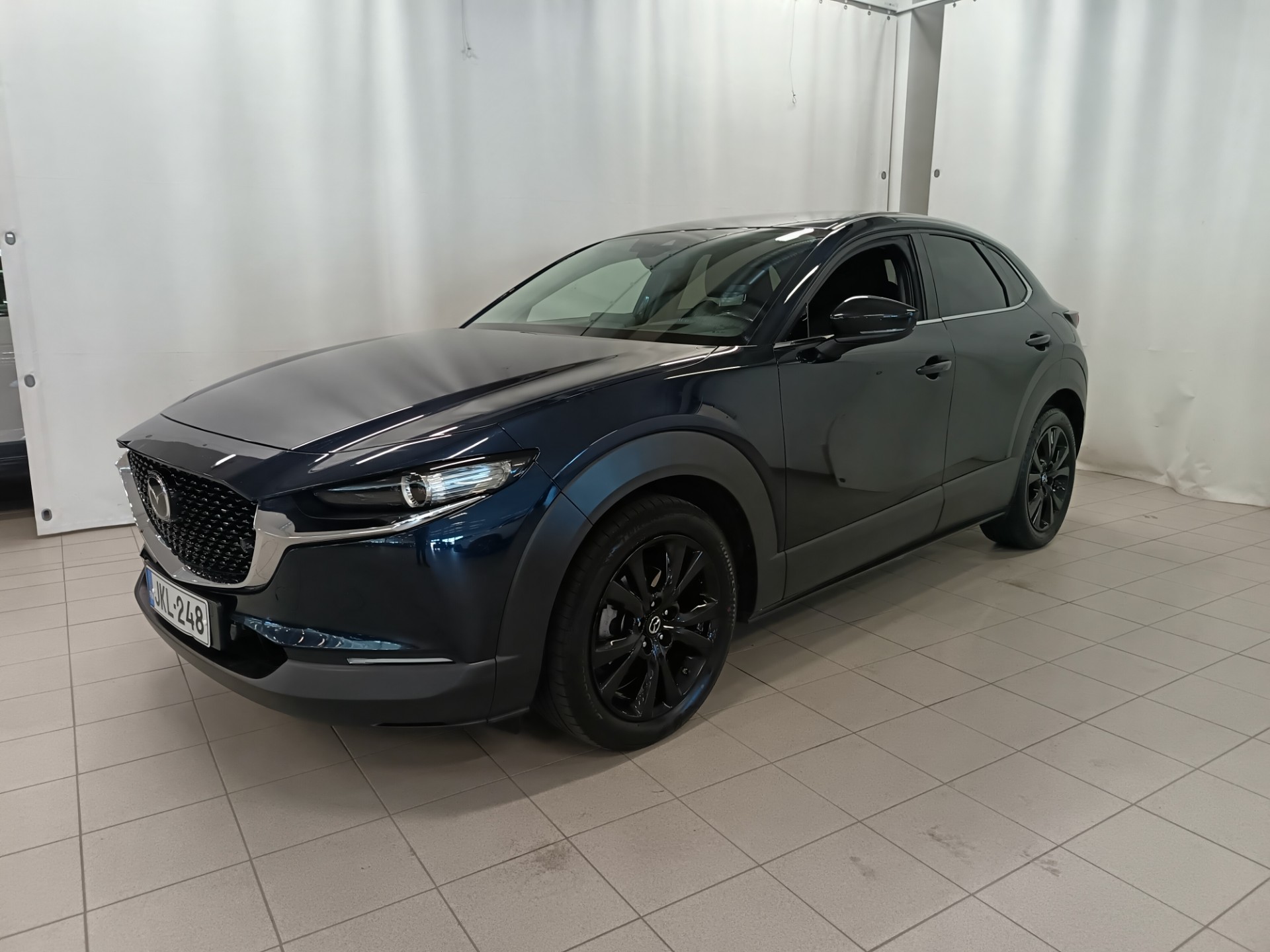 Mazda CX-30 2022, photo 2/30