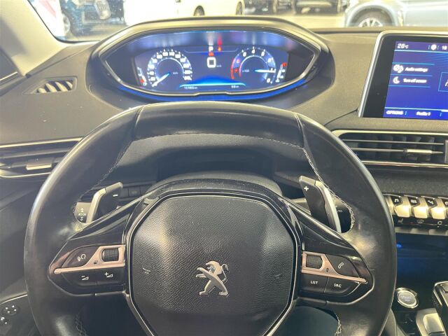 PEUGEOT 3008 2017 Allure PureTech 130 Automaatti, hyvät varusteet! Hieno yksilö!