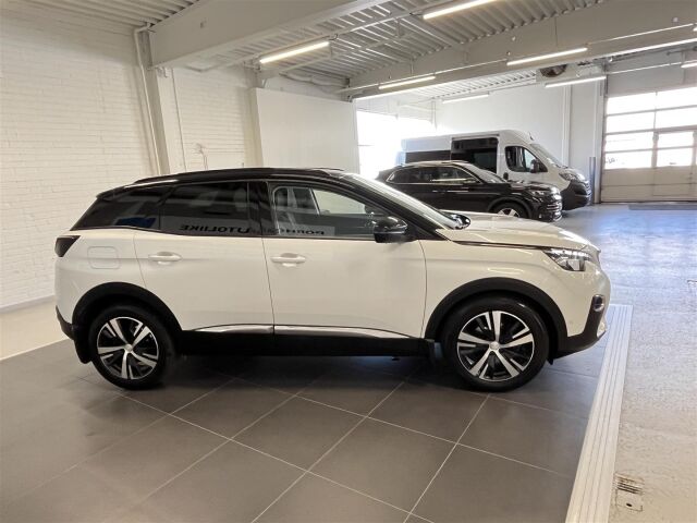 PEUGEOT 3008 2017 Allure PureTech 130 Automaatti, hyvät varusteet! Hieno yksilö!