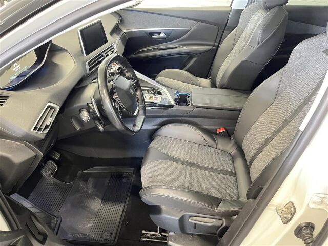 PEUGEOT 3008 2017 Allure PureTech 130 Automaatti, hyvät varusteet! Hieno yksilö!