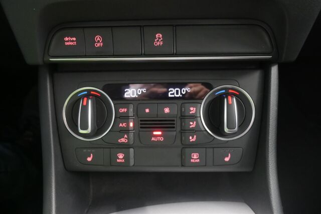AUDI Q3 2018 Land of quattro Edition II 2,0 TDI clean diesel 110 kW quattro S tronic