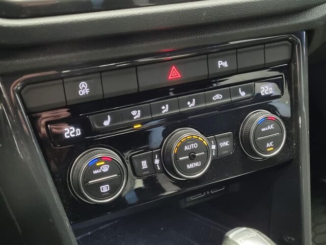 VOLKSWAGEN T-Roc 2018 Sport 2,0 TDI SCR 110 kW (150 hv) 4MOTION DSG  *Vetokoukku/ACC/Webasto/Navi *