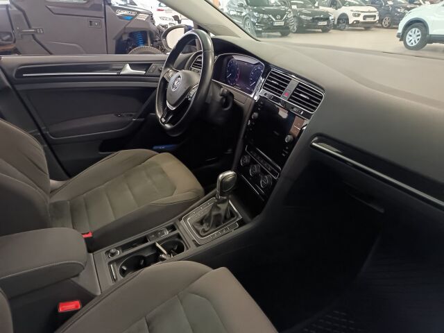 VOLKSWAGEN Golf 2018 Variant Highline 1,5 TSI EVO 96 kW (130 hv) BLUEM. DSG-aut.*fiksu farkku kaikilla mausteilla*