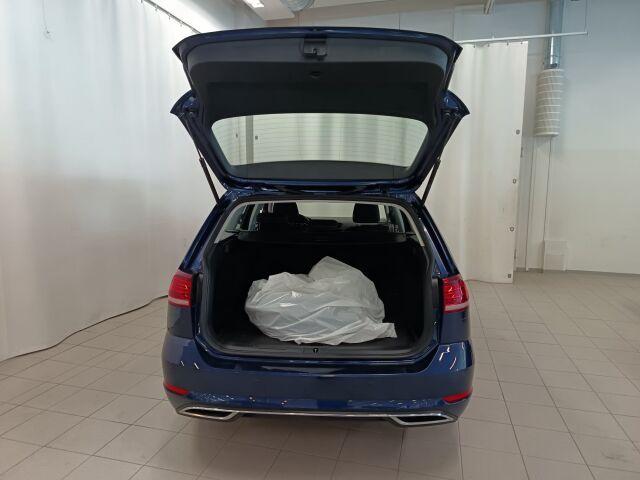 VOLKSWAGEN Golf 2018 Variant Highline 1,5 TSI EVO 96 kW (130 hv) BLUEM. DSG-aut.*fiksu farkku kaikilla mausteilla*