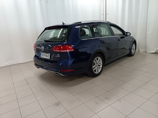 VOLKSWAGEN Golf 2018 Variant Highline 1,5 TSI EVO 96 kW (130 hv) BLUEM. DSG-aut.*fiksu farkku kaikilla mausteilla*