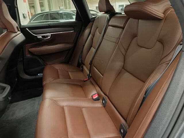 VOLVO V90 Cross Country 2018 D5 AWD Business aut