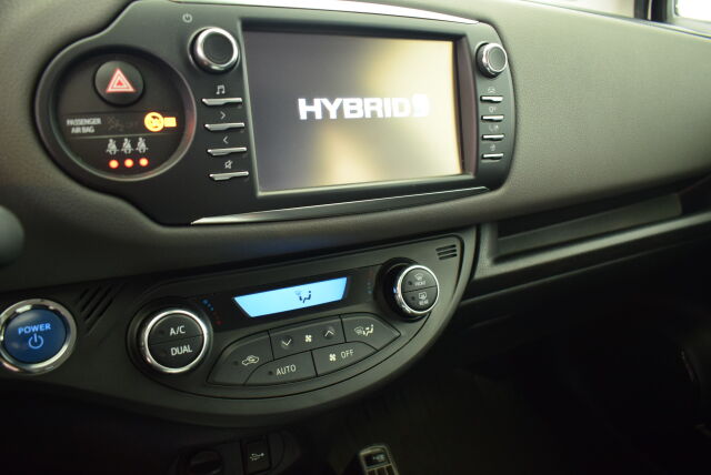TOYOTA Yaris 2018 1,5 Hybrid Active 5ov