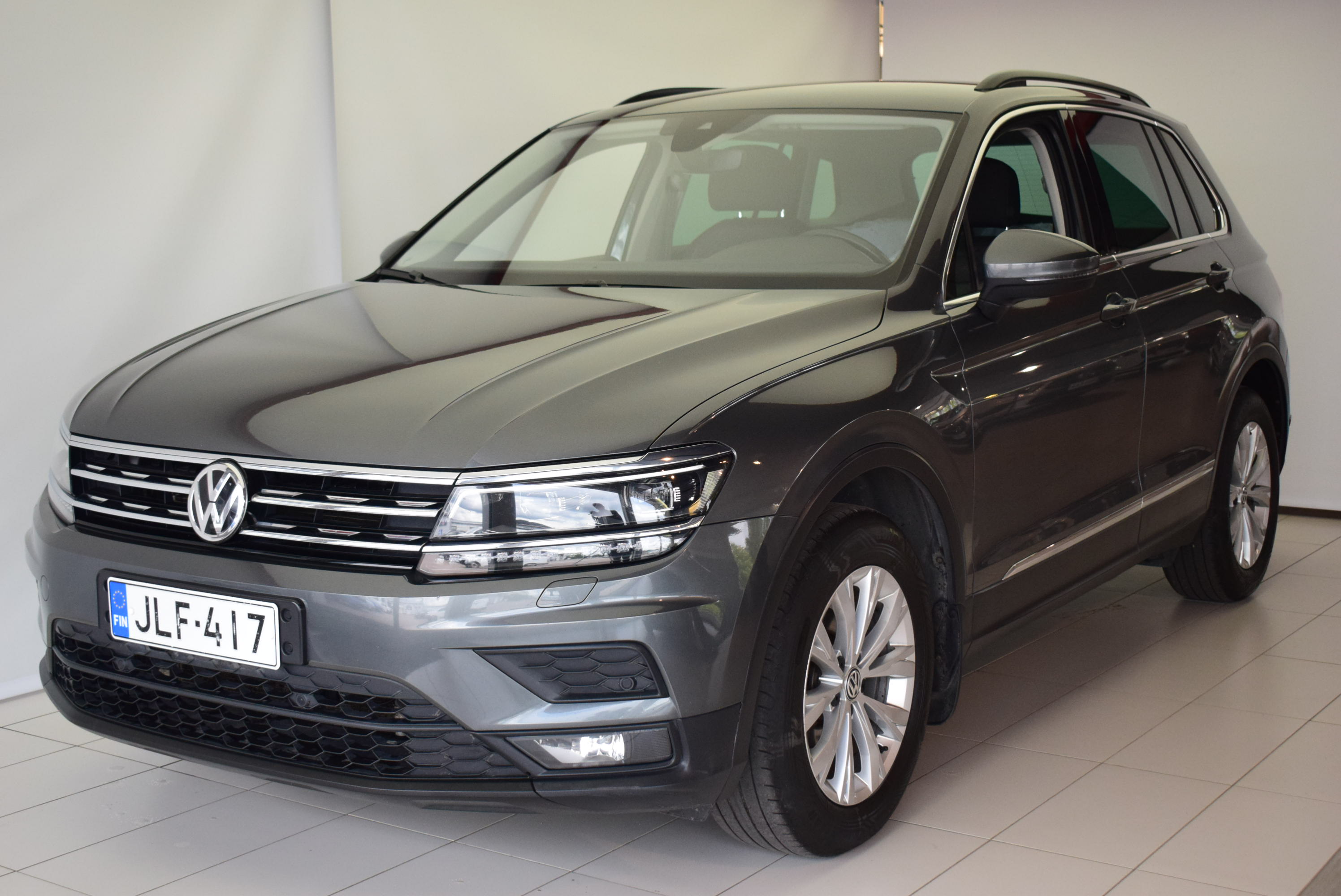Volkswagen Tiguan 2019, photo 2/14