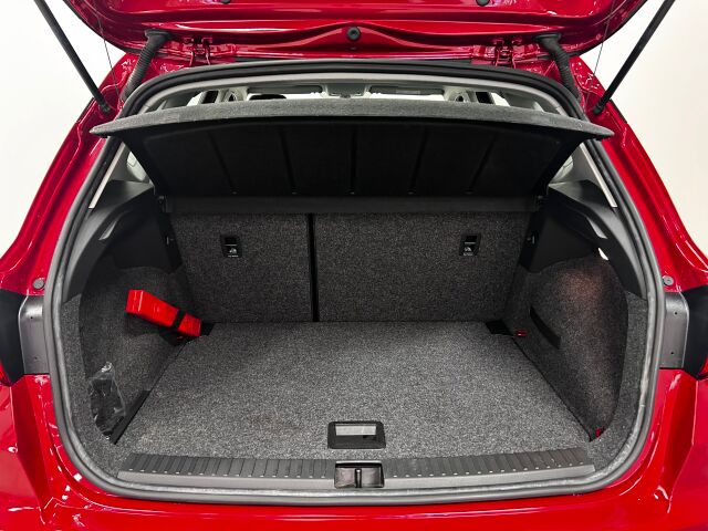SEAT Arona 2019 1,0 EcoTSI 115 Design Edition DSG Vähän ajettu ja hyvin huollettu.