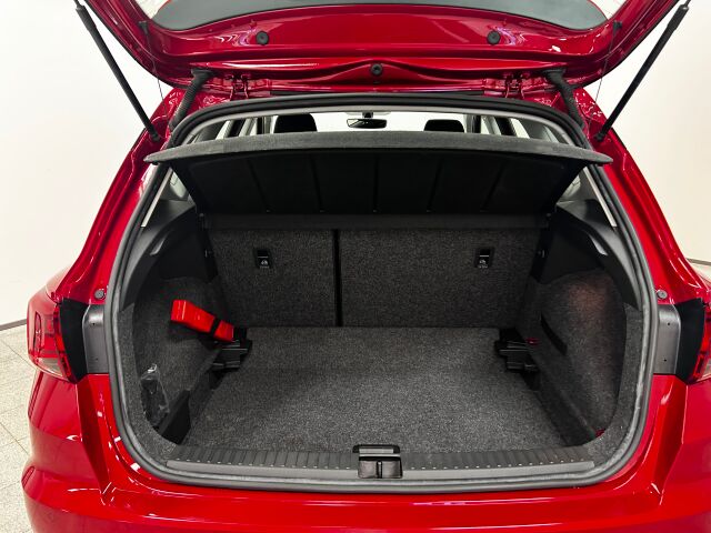SEAT Arona 2019 1,0 EcoTSI 115 Design Edition DSG Vähän ajettu ja hyvin huollettu.