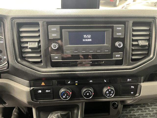 VOLKSWAGEN Crafter 35 2020 35 PRO -umpipakettiauto 2,0 TDI 103 kW 8at, korkea katto, 3640. 1-omisteinen!