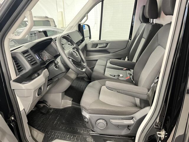 VOLKSWAGEN Crafter 35 2020 35 PRO -umpipakettiauto 2,0 TDI 103 kW 8at, korkea katto, 3640. 1-omisteinen!