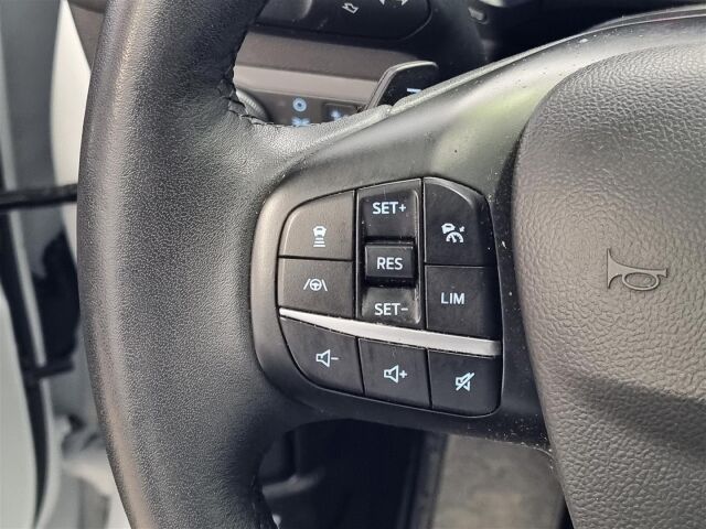 FORD Kuga 2020 1,5 EcoBlue 120hv A8 FWD Titanium Launch Edition / Koukku / ACC / Keyless / Webasto / P-Kamera