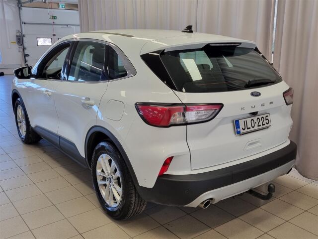 FORD Kuga 2020 1,5 EcoBlue 120hv A8 FWD Titanium Launch Edition / Koukku / ACC / Keyless / Webasto / P-Kamera
