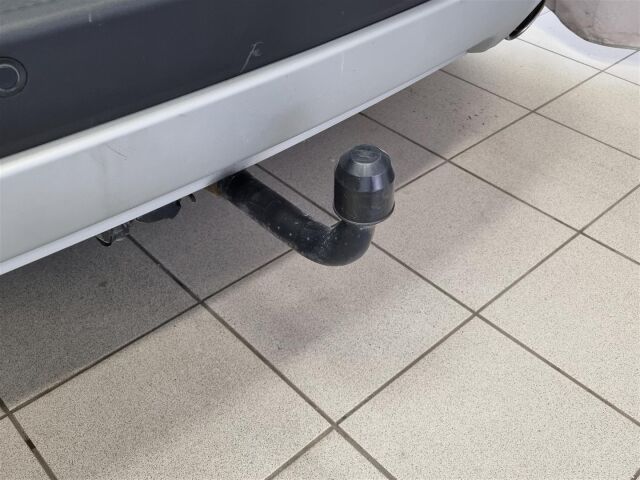 FORD Kuga 2020 1,5 EcoBlue 120hv A8 FWD Titanium Launch Edition / Koukku / ACC / Keyless / Webasto / P-Kamera