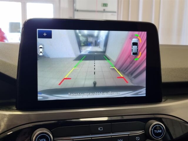 FORD Kuga 2020 1,5 EcoBlue 120hv A8 FWD Titanium Launch Edition / Koukku / ACC / Keyless / Webasto / P-Kamera