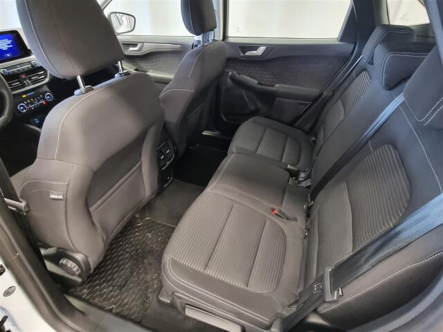 FORD Kuga 2020 1,5 EcoBlue 120hv A8 FWD Titanium Launch Edition / Koukku / ACC / Keyless / Webasto / P-Kamera