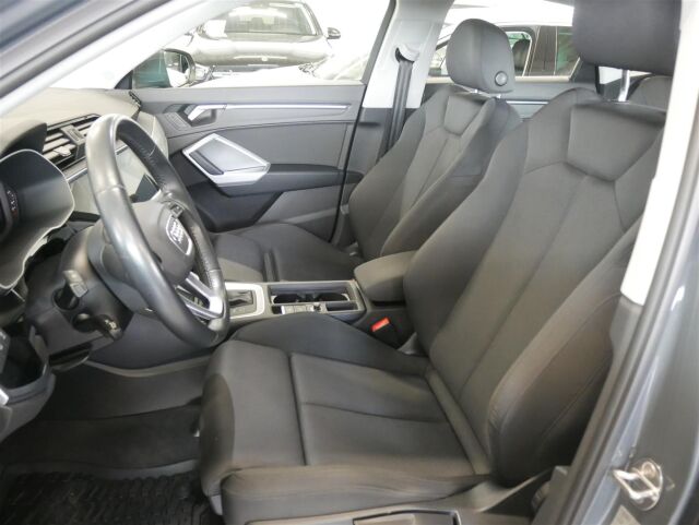 AUDI Q3 2020 Sportback Business 35 TDI 110 kW quattro S tronic