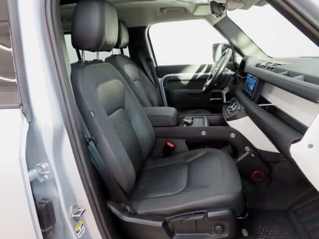 Land Rover Defender 2020 110 D240 S Launch Edition