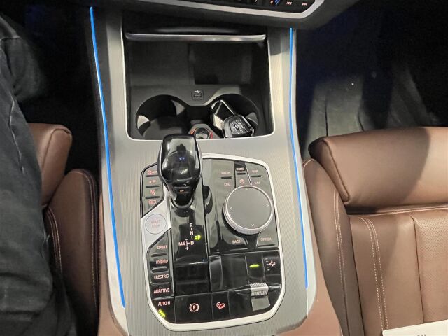 BMW X5 2020 G05 xDrive45e A * Hyvillä varusteilla oleva näyttävä yksilö*