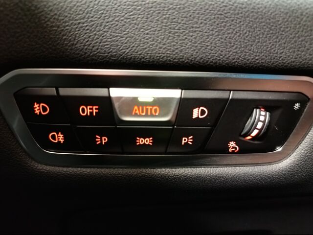 BMW X5 2020 G05 xDrive45e A * Hyvillä varusteilla oleva näyttävä yksilö*