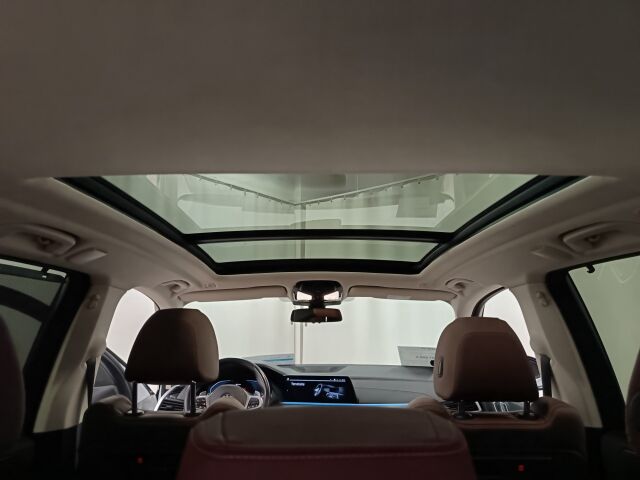 BMW X5 2020 G05 xDrive45e A * Hyvillä varusteilla oleva näyttävä yksilö*