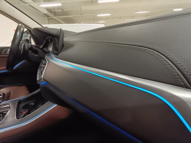 BMW X5 2020 G05 xDrive45e A * Hyvillä varusteilla oleva näyttävä yksilö*