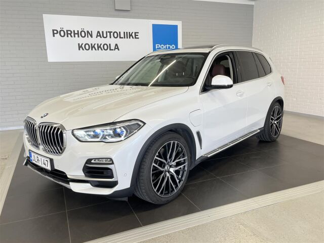 BMW X5 2020 G05 xDrive45e A * Hyvillä varusteilla oleva näyttävä yksilö*