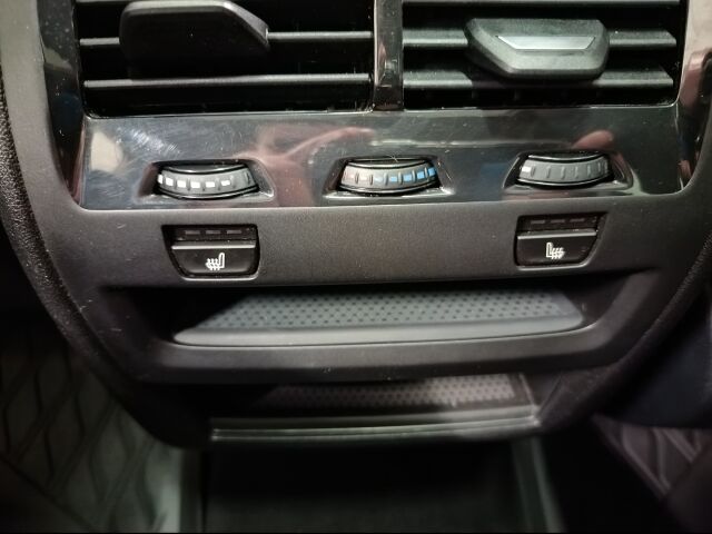 BMW X5 2020 G05 xDrive45e A * Hyvillä varusteilla oleva näyttävä yksilö*