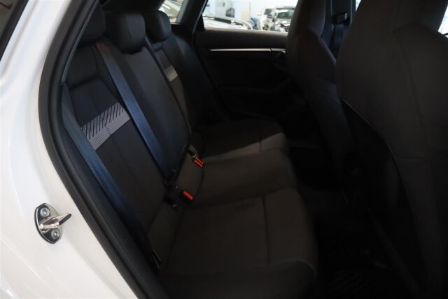 AUDI A3 2023 Sportback Progress 35 TFSI 110 kW MHEV S tronic