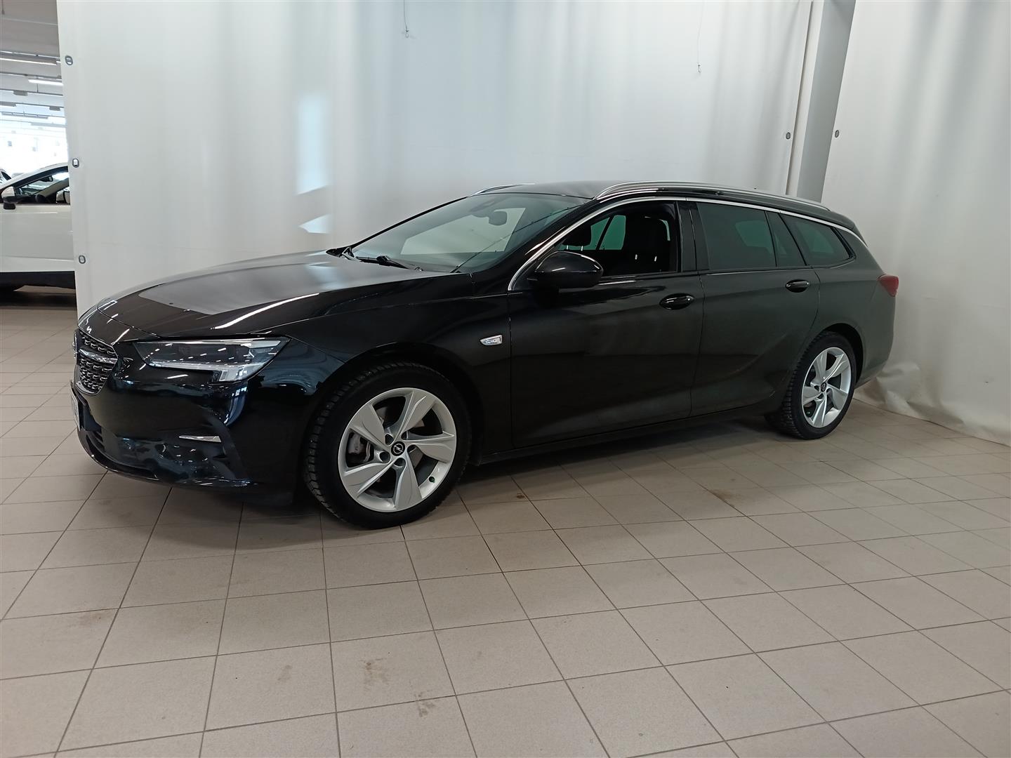 Opel Insignia 2020, kuva 2/15