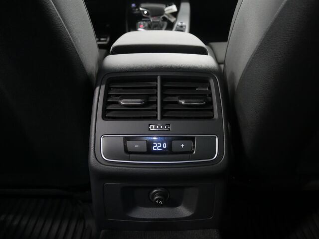AUDI A4 2021 Sedan Business Advanced 40 TFSI 150 kW MHEV S tronic