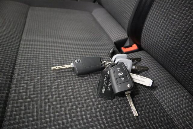 VOLKSWAGEN Transporter 2021 umpipakettiauto Pitkä 2,0 TDI 81 kW